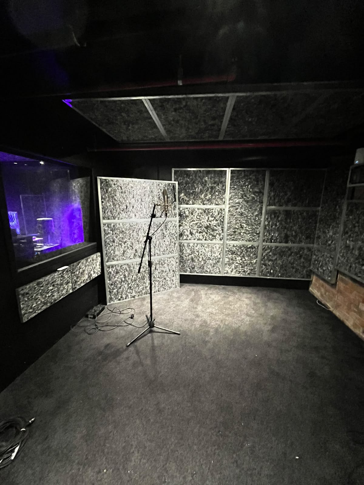 Makerverse Main Recording Studio image 3