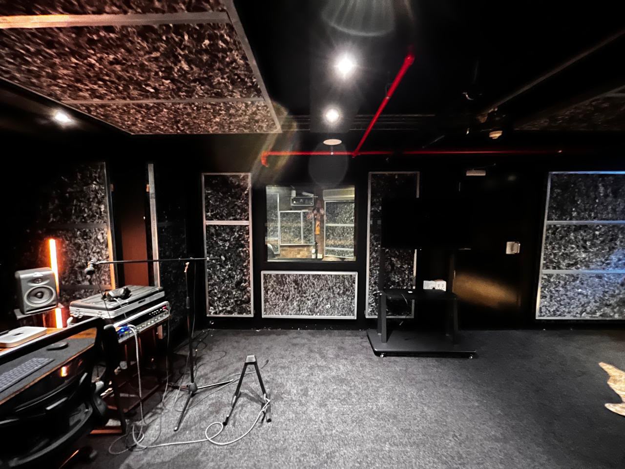Makerverse Main Recording Studio image 4